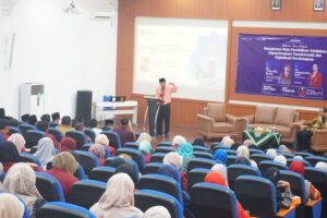 Materi pertama oleh Kepala Dinas pendidikan dan Kebudayaan